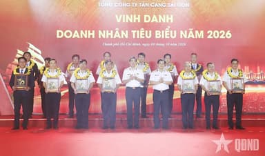 Tổng công ty Tân Cảng Sài Gòn vinh danh 18 doanh nhân tiêu biểu
