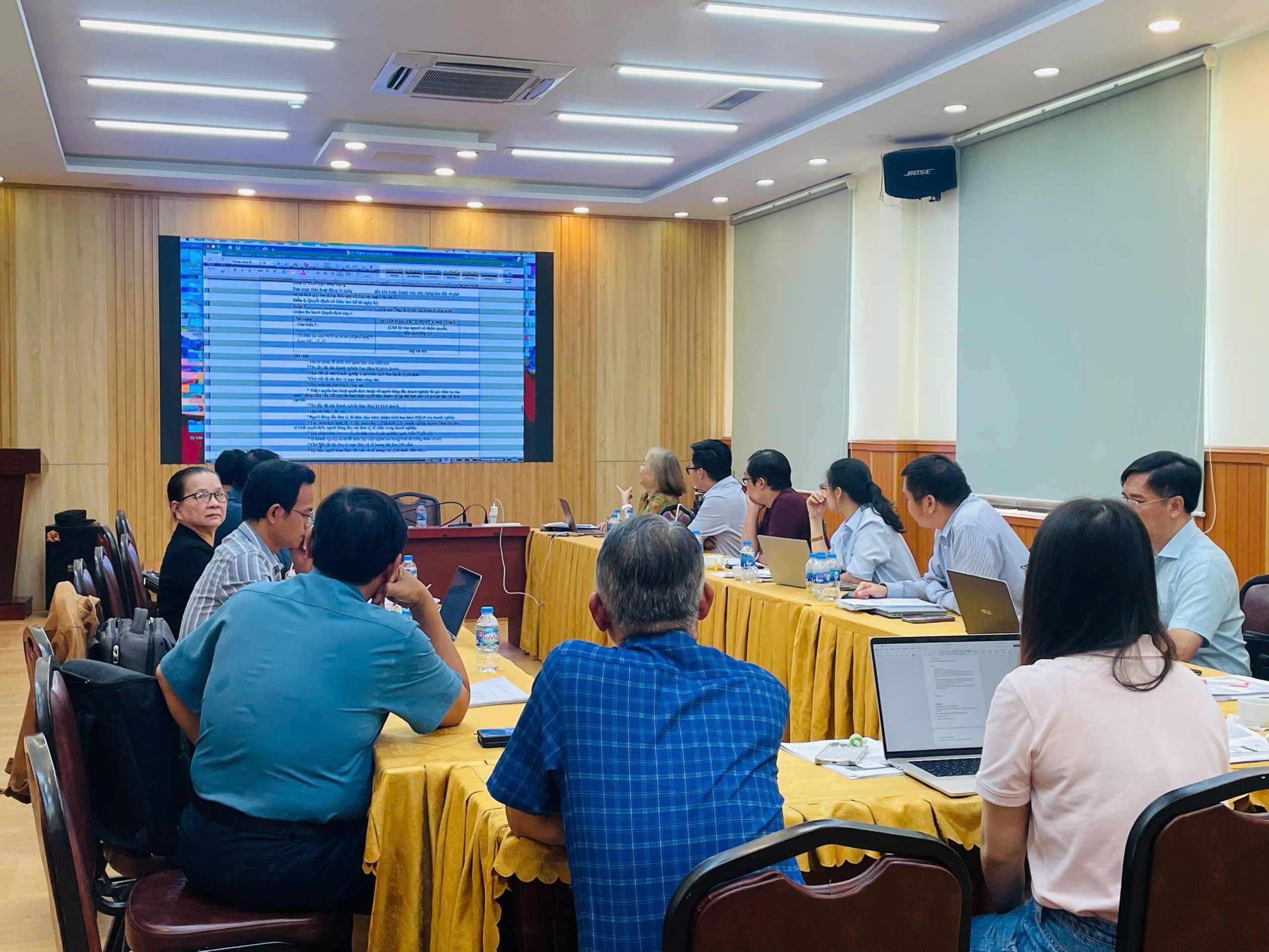 Tập huấn “Bộ công cụ quản lý nhân sự hướng đến thực hành kinh doanh có trách nhiệm trong chuỗi tôm và lúa gạo”