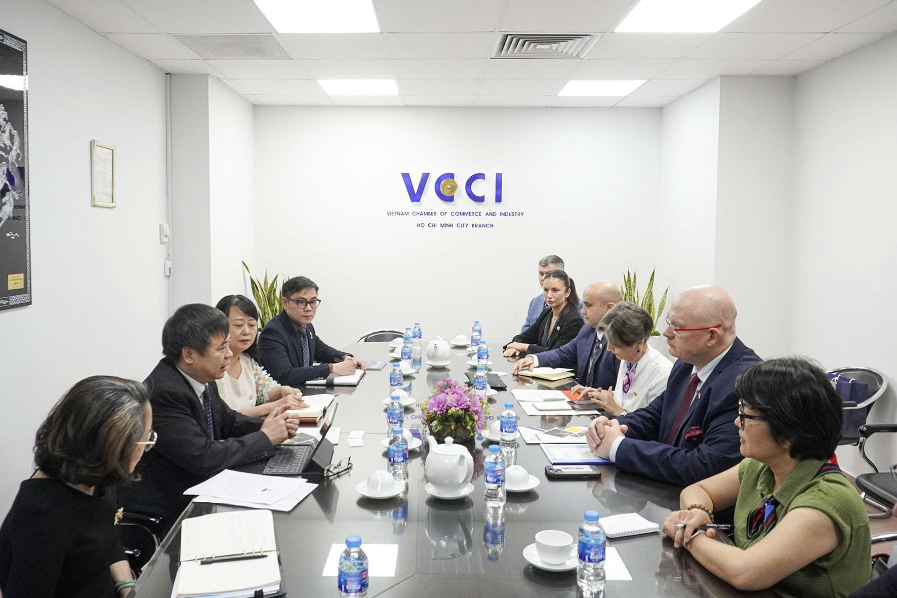 VCCI-HCM tiếp đoàn thứ trưởng bộ chuyển đổi số Ba Lan
