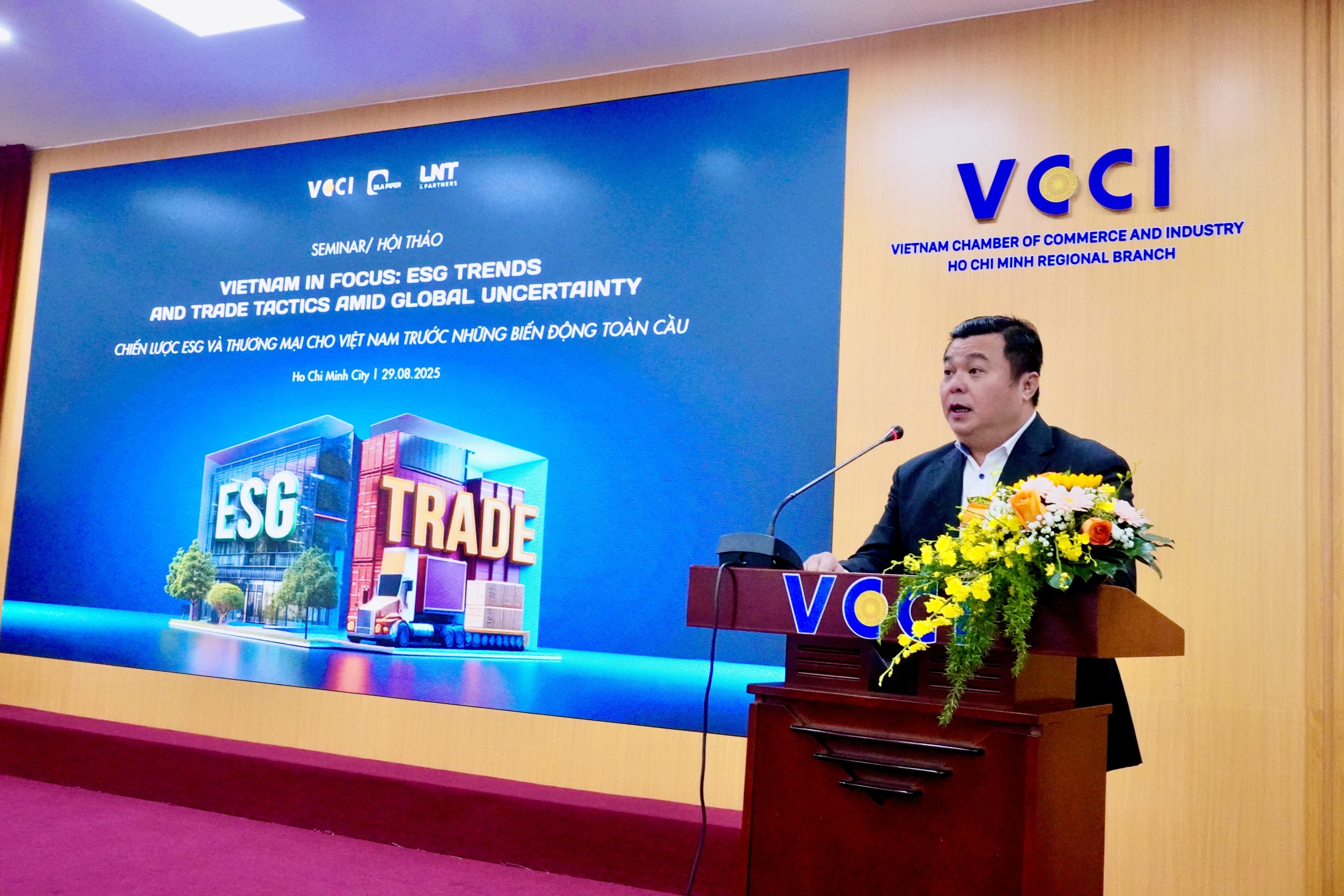 Hội thảoChiến lược môi trường, xã hội và quản trị (ESG) và thương mại cho Việt Nam trước những biến động toàn cầu 