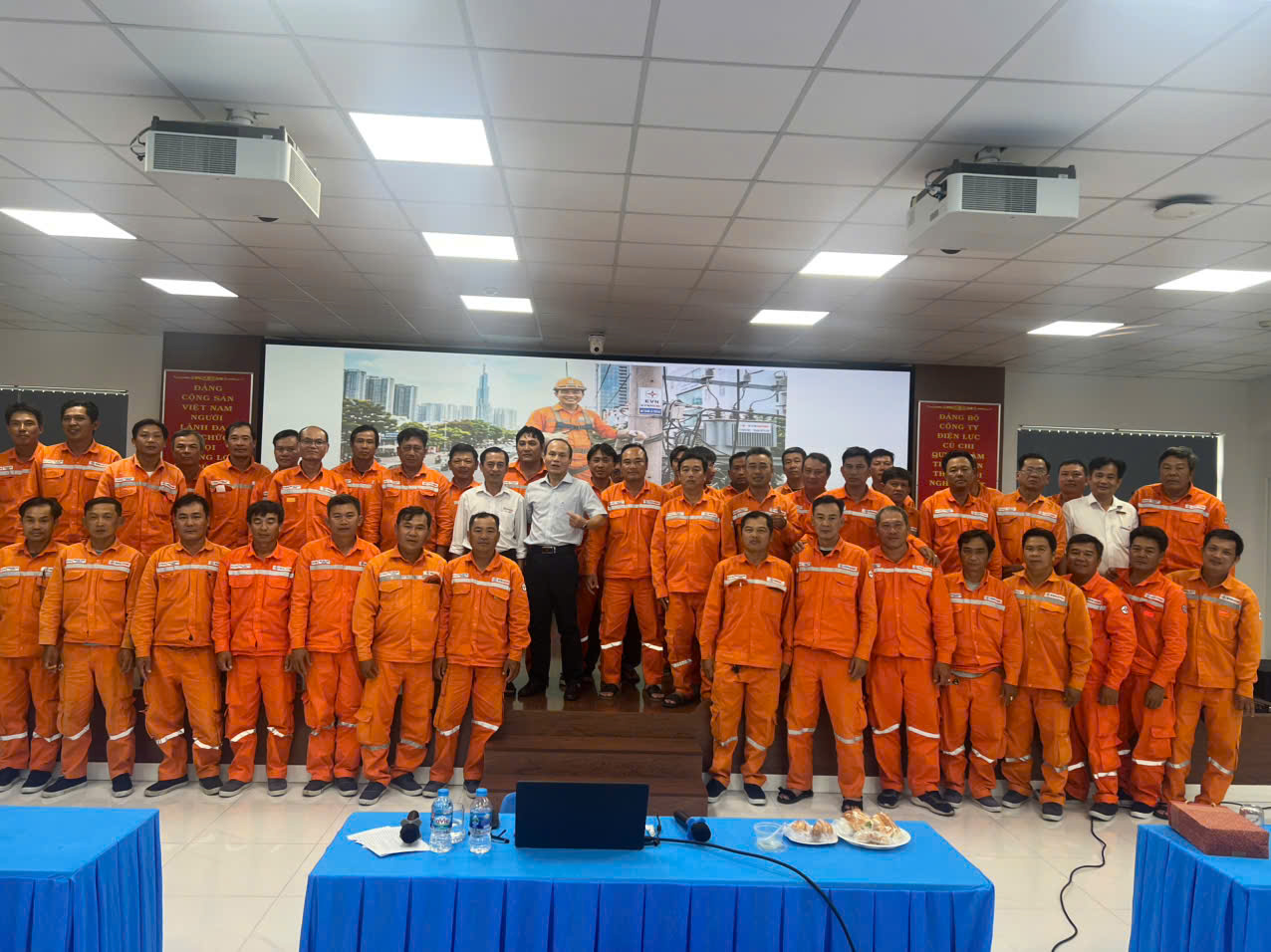 Khóa đào tạo: "Bộ chuẩn mực hành vi và xây dựng an toàn lao động trong doanh nghiệp"