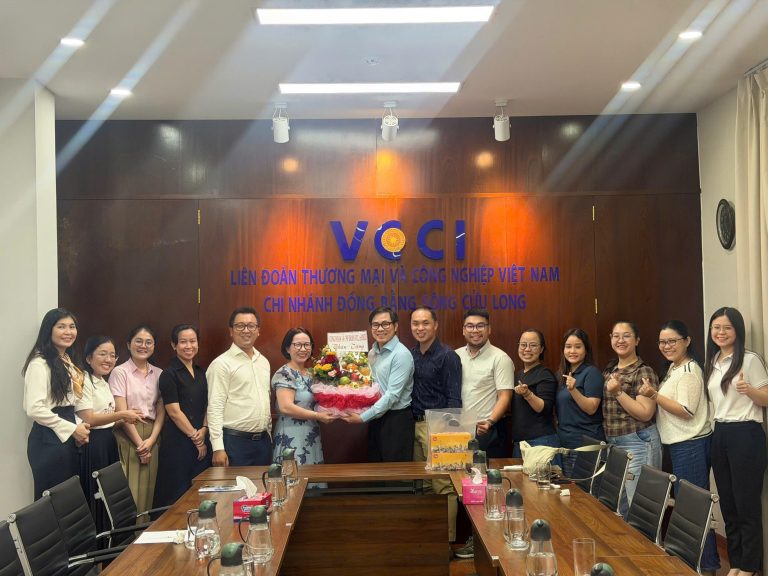 gen-h-z7698961040202_65c6b4b6938c48a678ff91762a2725ab