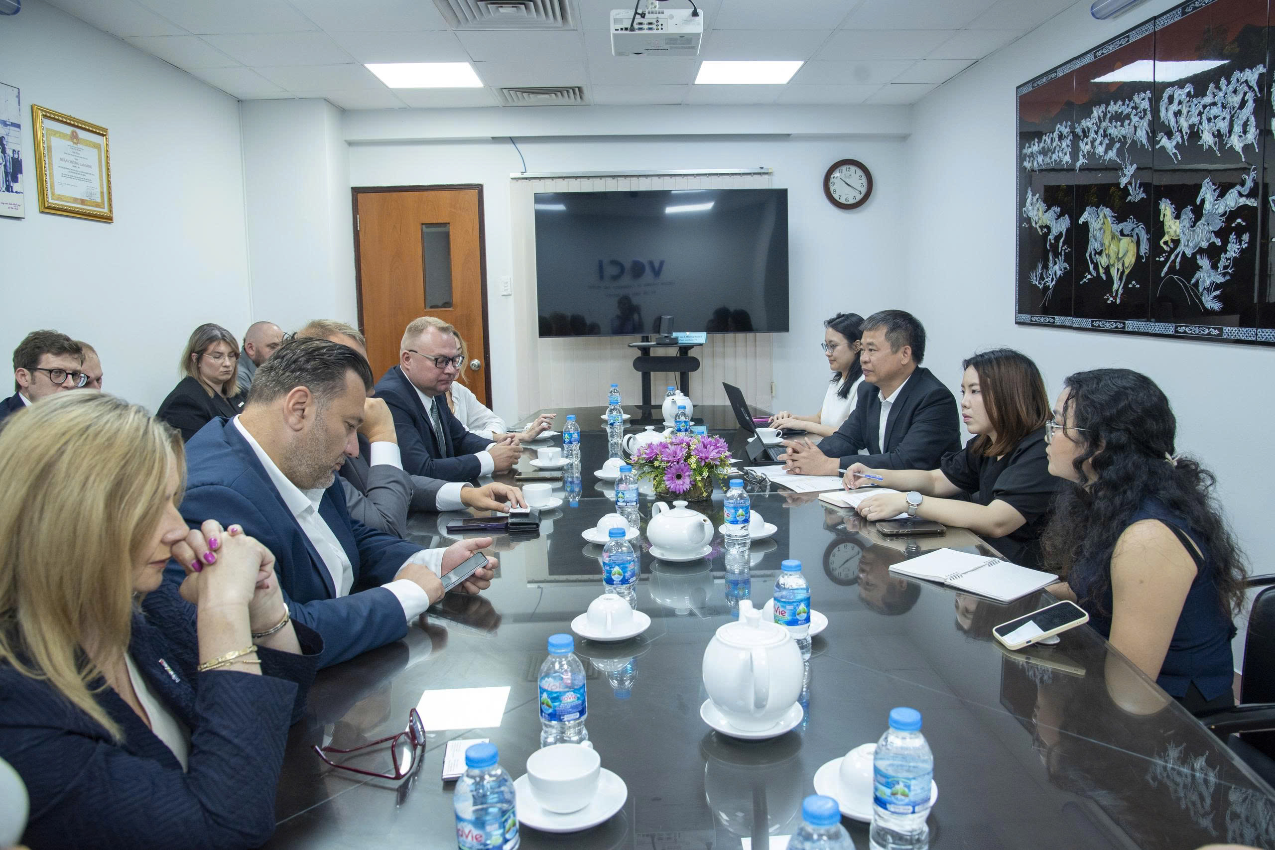 VCCI-HCM tiếp và làm việc với Đoàn công tác vùng Lodz - Ba Lan
